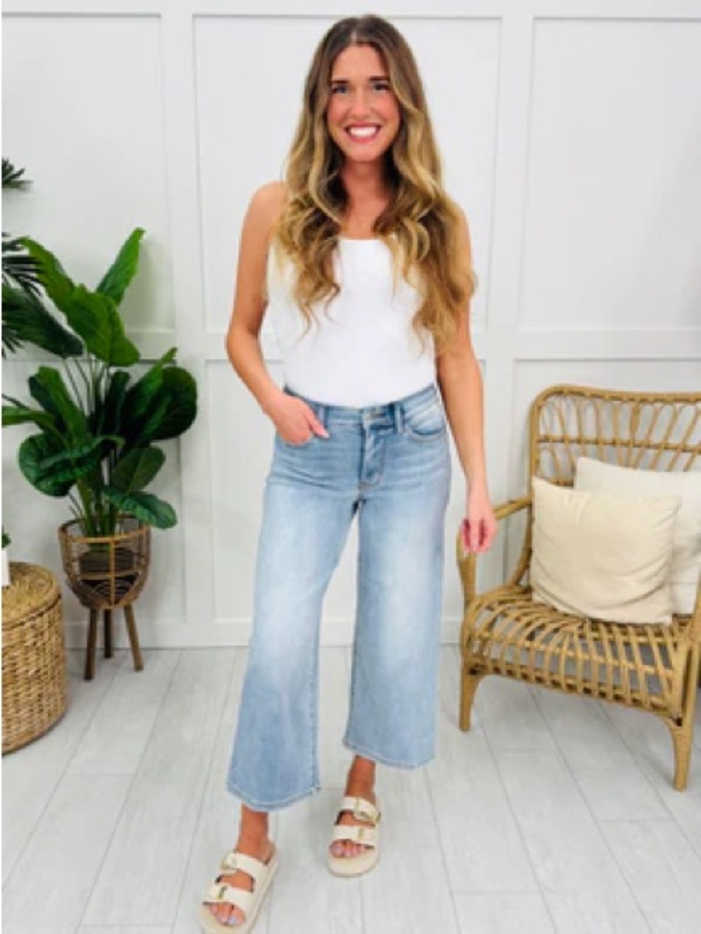 Judy Blue Light Blue Wide Leg Crop Jeans